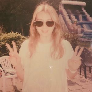 Meet your Posher, Cassandra